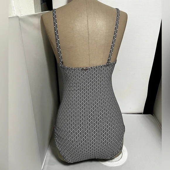 DKNY Monochrome Patterned Swimwear - Picture 4 of 9